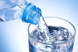 Происхождение мифа: почему советуют пить 2 литра воды в день